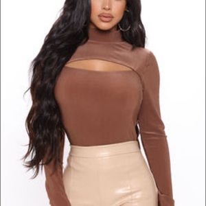 Mocha brown Fashion Nova Top!